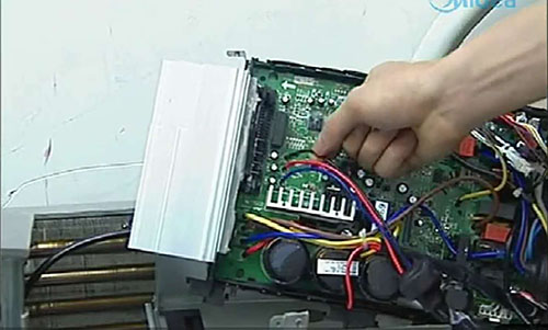 西宁美的空调电话是多少