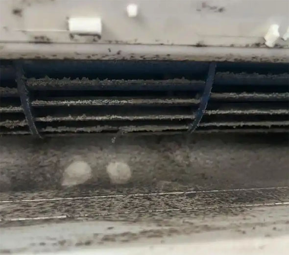 西宁空调吹的风有股烧焦味是怎么回事